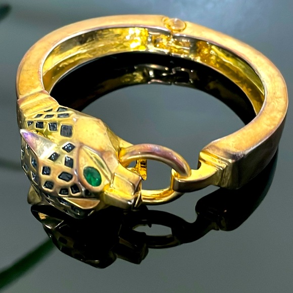 Jaguar Bracelet - Picture 3 of 12